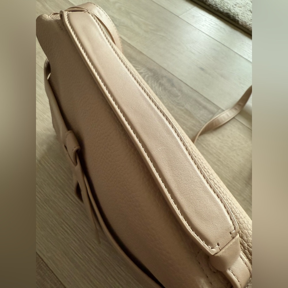 AllSaints Cami Leather Shoulder Bag - Natural - Picture 3 of 10